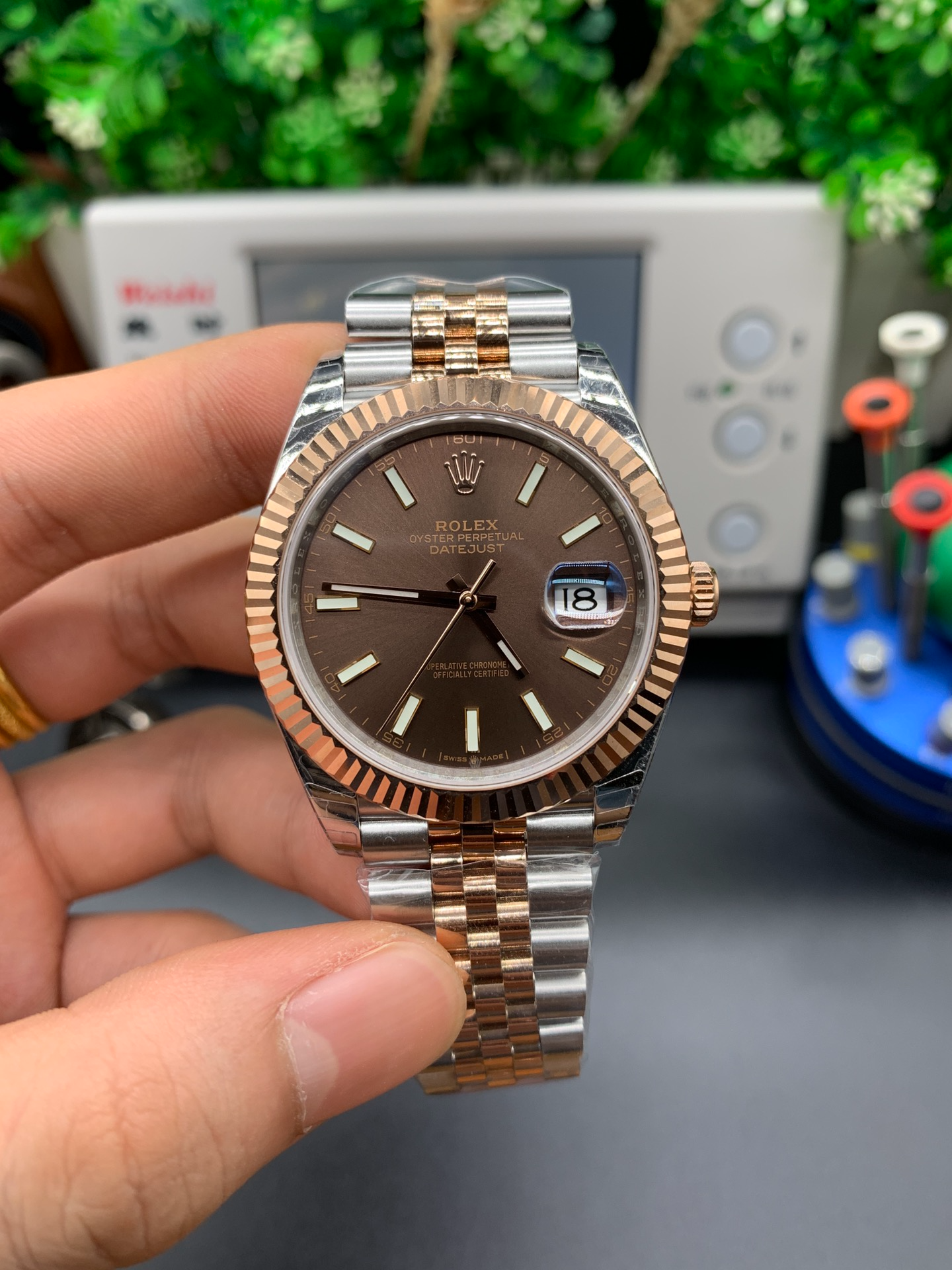 Rolex Datejust model m126331-0002 watch 41mm